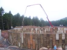 8 10 05 pouring concrete for limestone tank side wall
